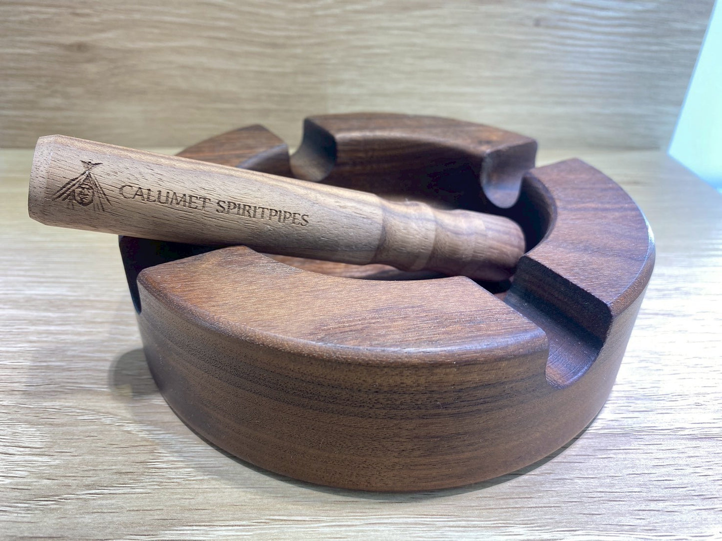 Calumet ® Hunkapi Walnut Wood Ashtray