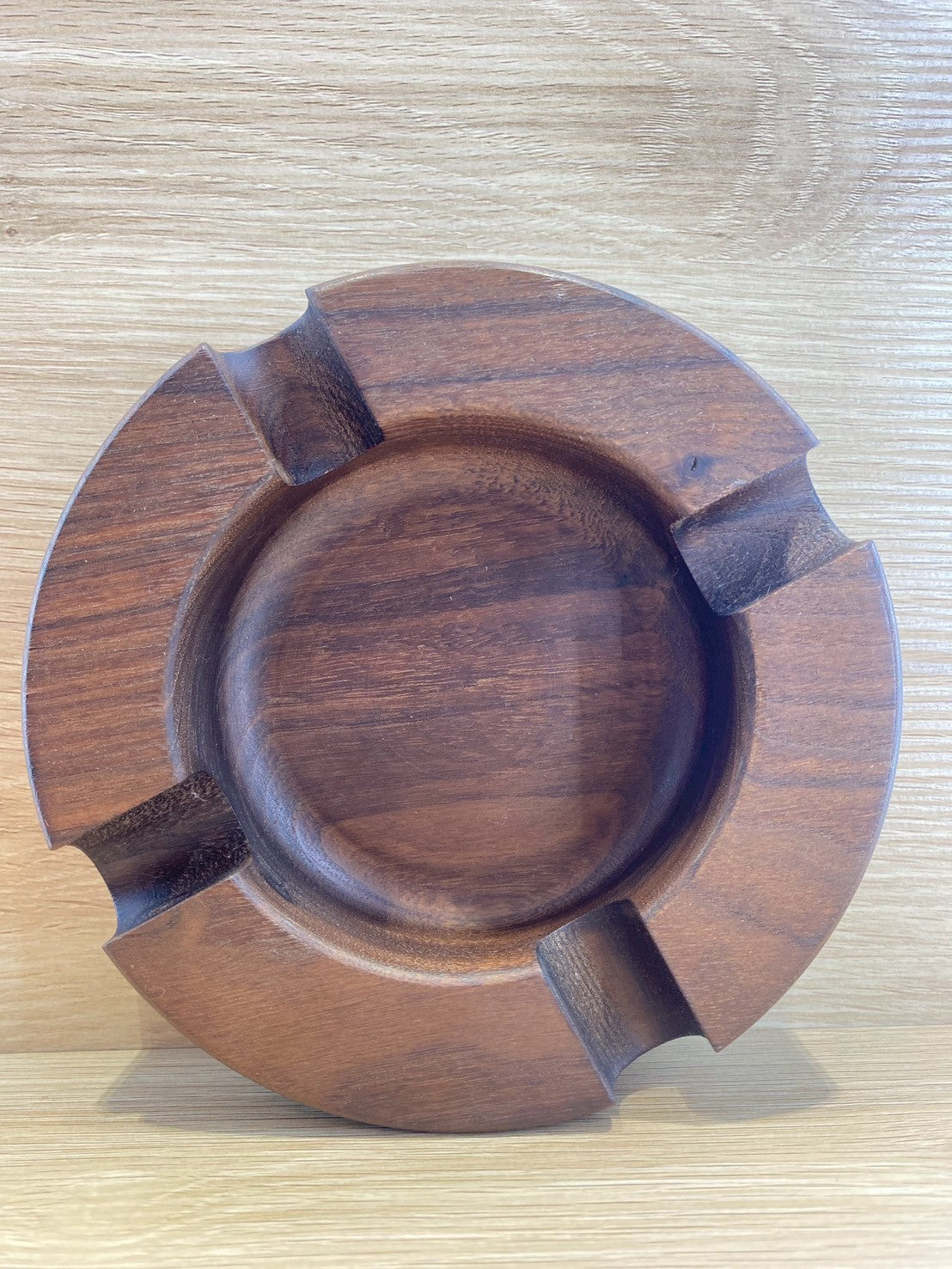 Calumet ® Hunkapi Walnut Wood Ashtray