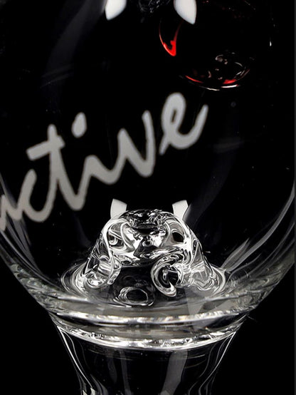 Ehle. – Glass Adapter with Built-In Screen