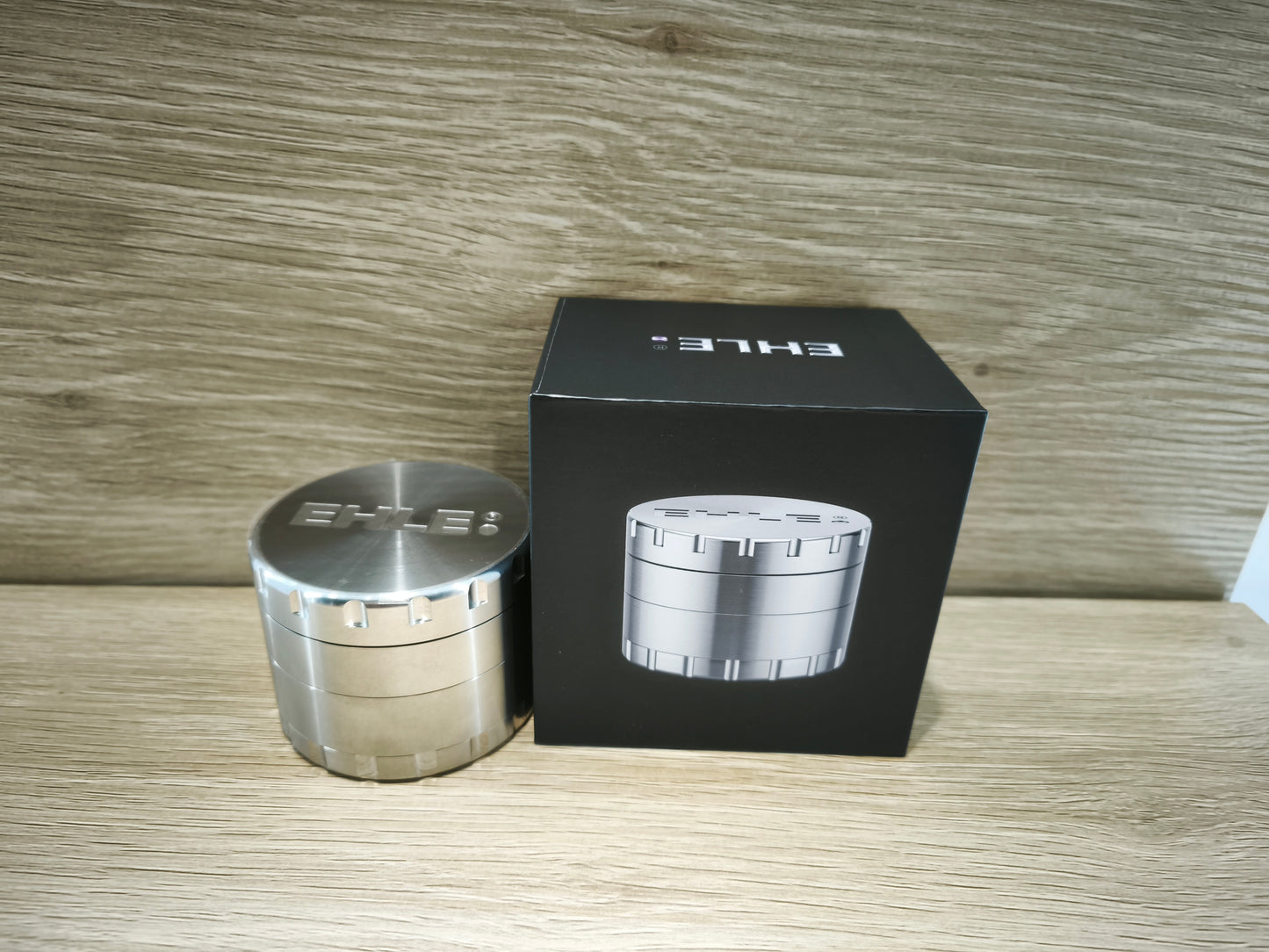 EHLE. 4-Piece 100% Stainless Steel Grinder